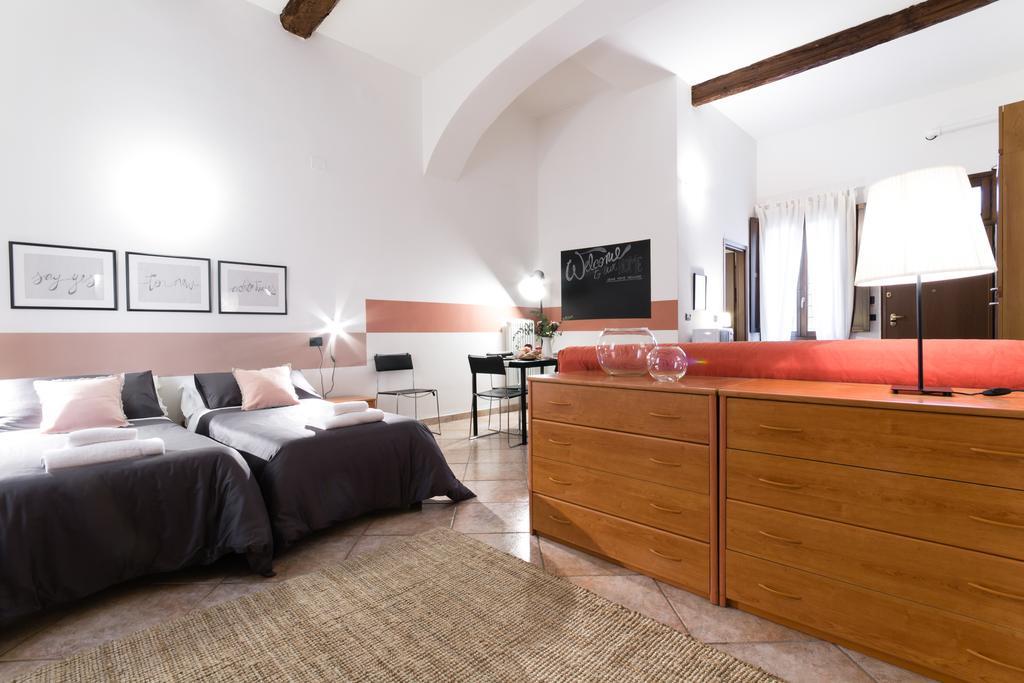 Appartement Senzanome - Old Town - Bologne Extérieur photo